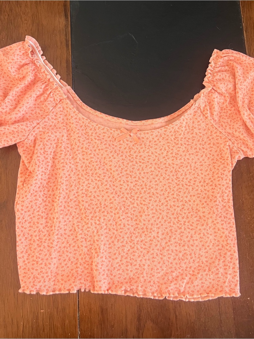 American Eagle Outfitters Peach Floral Scoop Neck Crop Top
